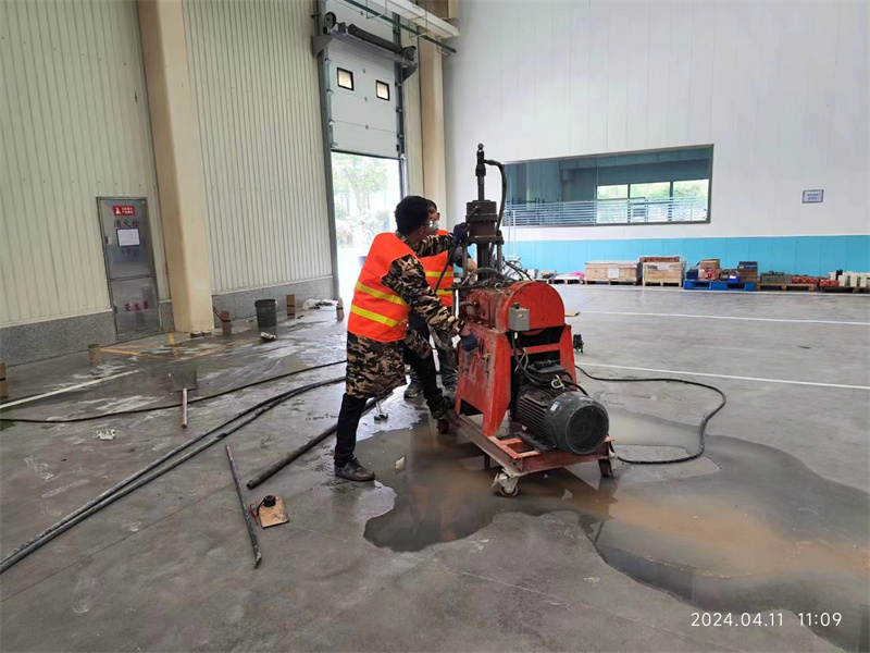 蔡甸厂房地面下沉塌陷注浆加固施工